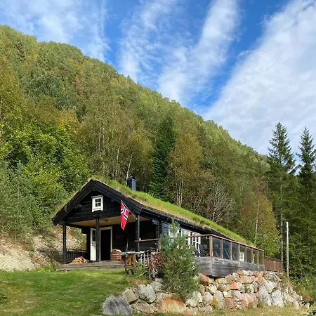 Oszałamiający Dom W Todalen *
